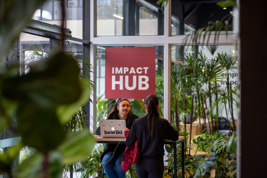 Como um coworking com espaços verdes transforma sua rotina de trabalho
